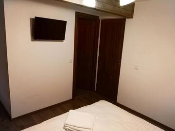 Фото номера King Room with Shared Balcony Гостевой дом Pensiunea Cheile Albacului г. Альбац 8