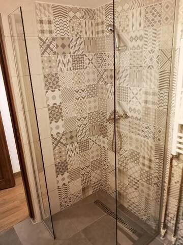 Фото номера King Room with Shared Balcony Гостевой дом Pensiunea Cheile Albacului г. Альбац 3