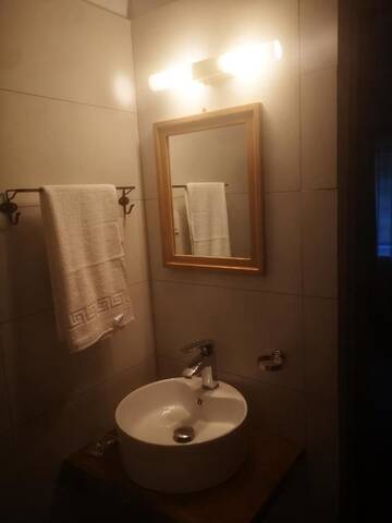 Фото номера King Room with Shared Balcony Гостевой дом Pensiunea Cheile Albacului г. Альбац 5